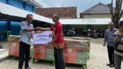 Tingkatkan Produksi Tembakau, Pemkab Bojonegoro Beri Bantuan Mesin Perajang ke Petani