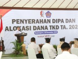 Serahkan DIPA dan Alokasi Dana TKD, Pj Bupati Bojonegoro Tekankan Penggunaan Anggaran Secara Tepat